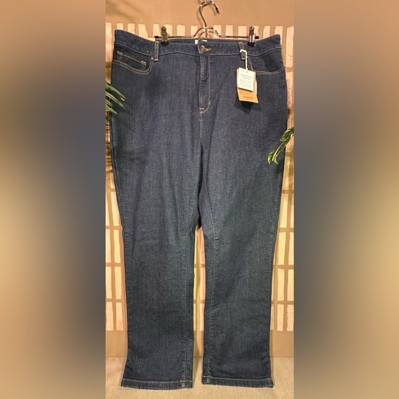 L.L. Bean classic fit jeans - Picture 2 of 5